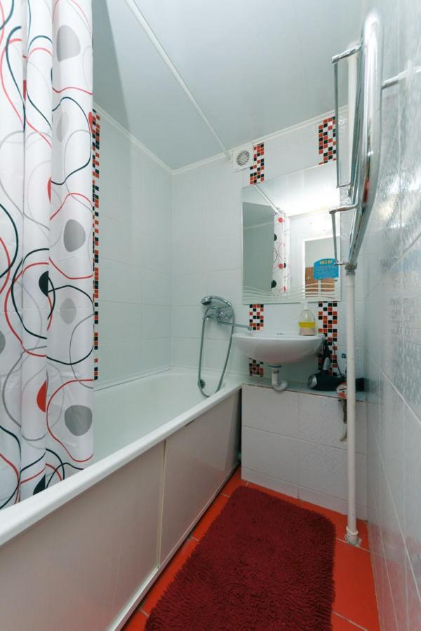 Apartment Near Dream Town Киев Экстерьер фото